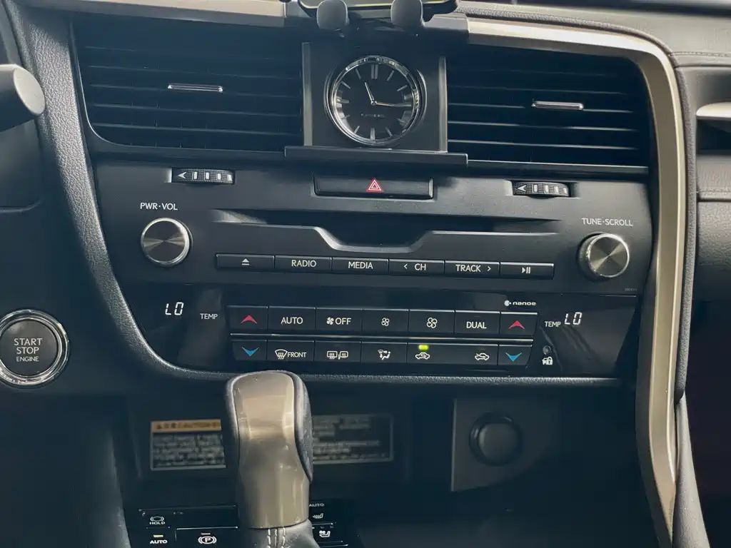 Lexus RX — фото 21