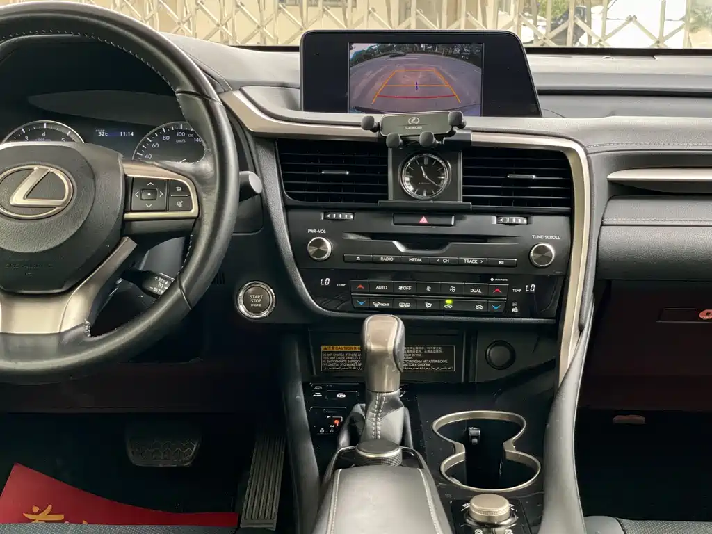 Lexus RX — фото 22