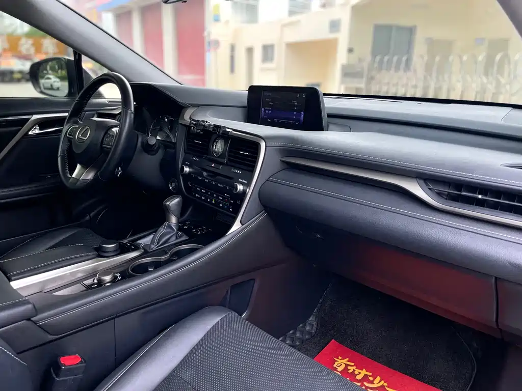 Lexus RX — фото 29