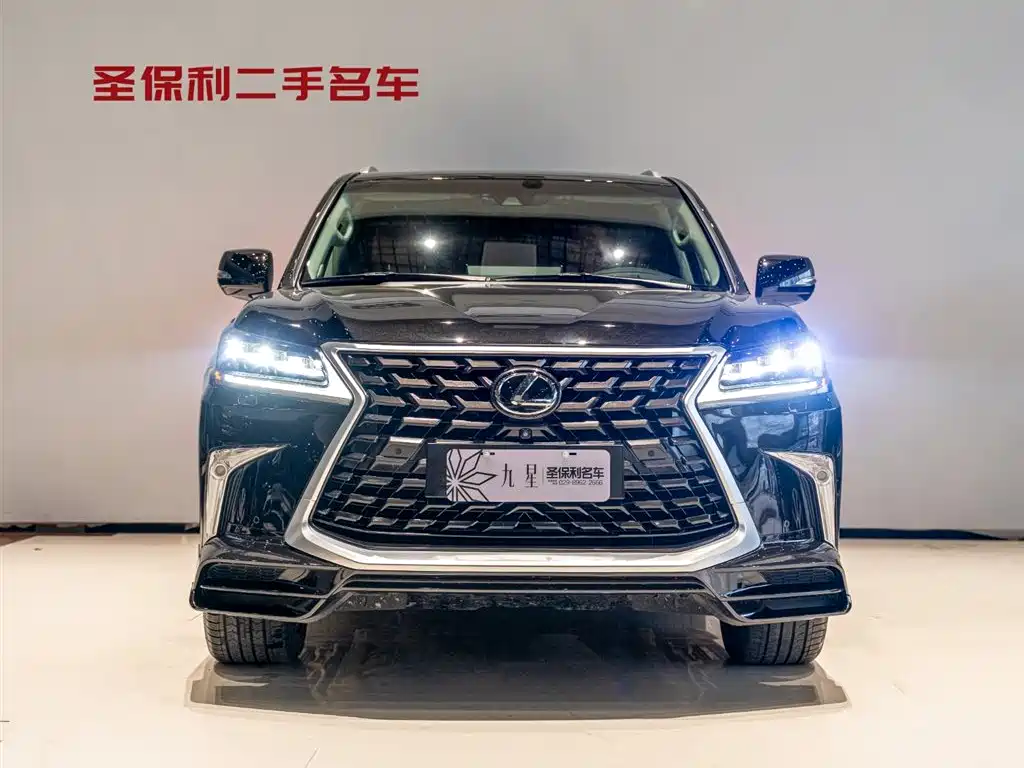 Lexus LX — фото 2