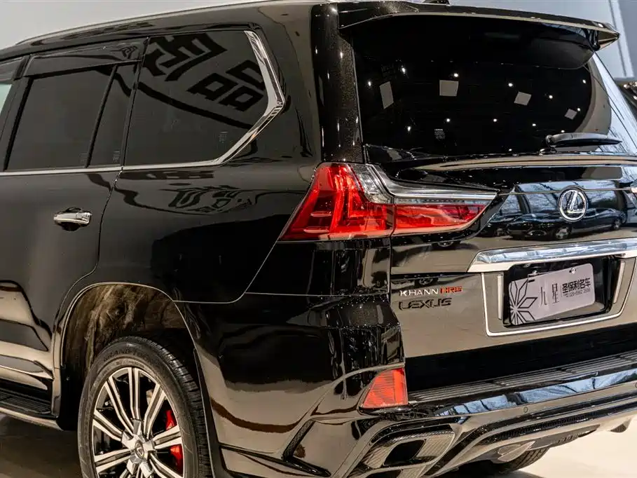 Lexus LX — фото 17