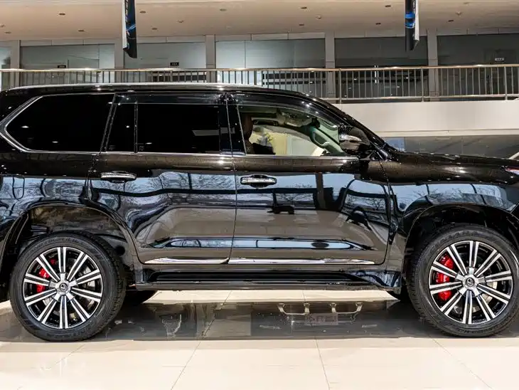 Lexus LX — фото 4