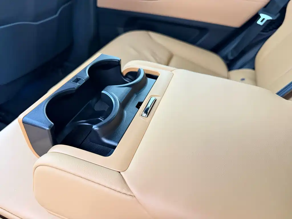 Lexus LX — фото 21