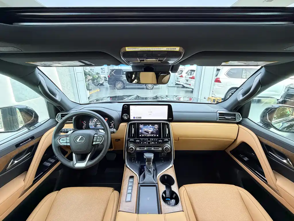 Lexus LX — фото 6