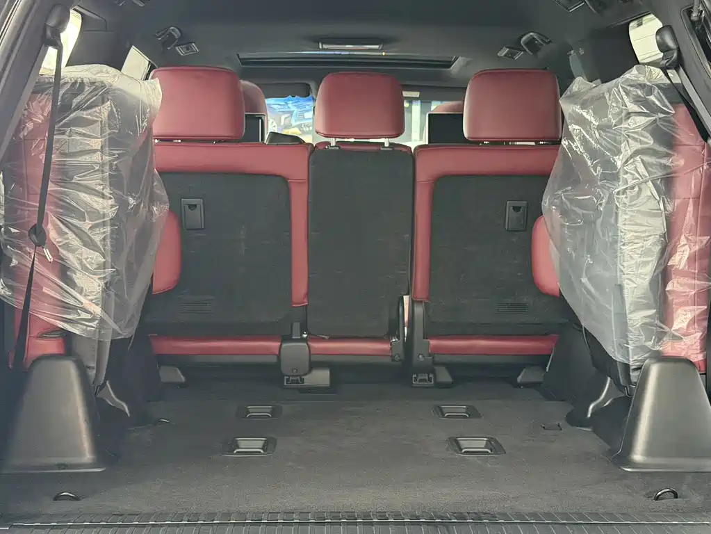 Lexus LX — фото 15