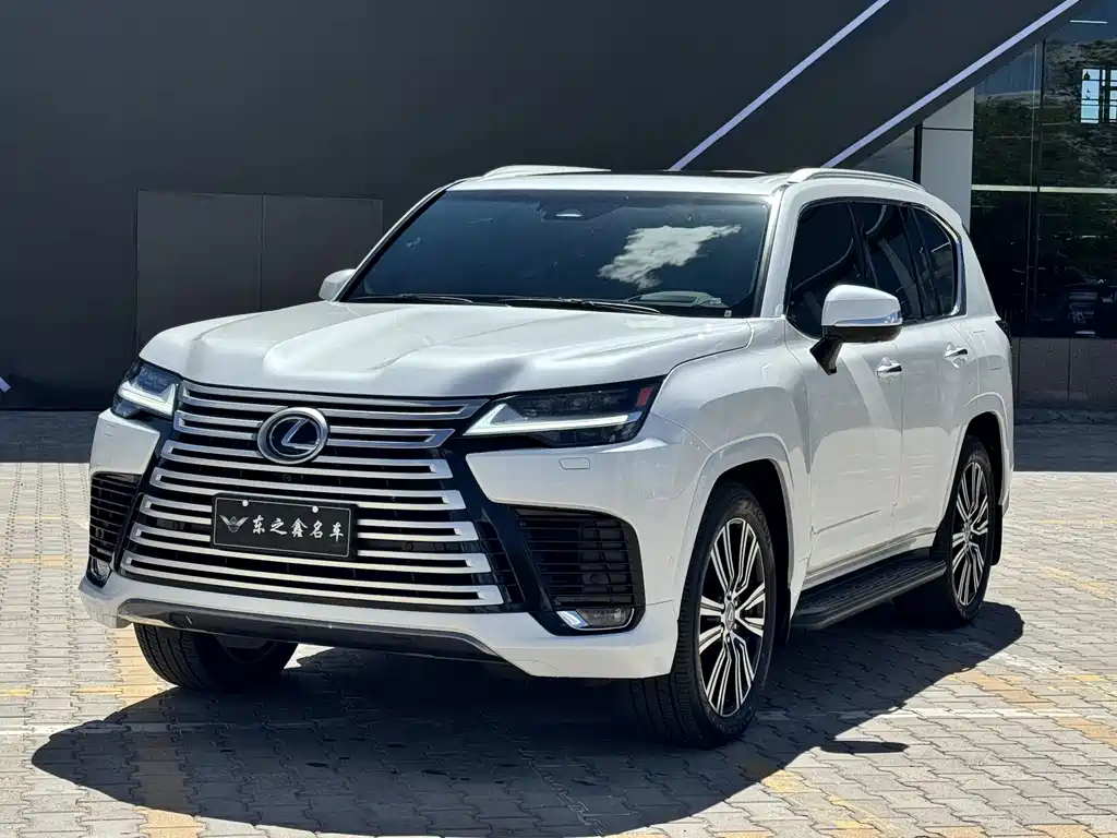 Lexus LX — фото 7
