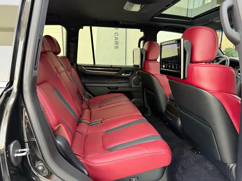 Lexus LX — фото 14