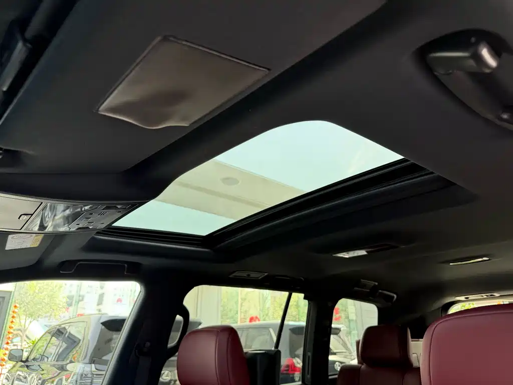 Lexus LX — фото 19