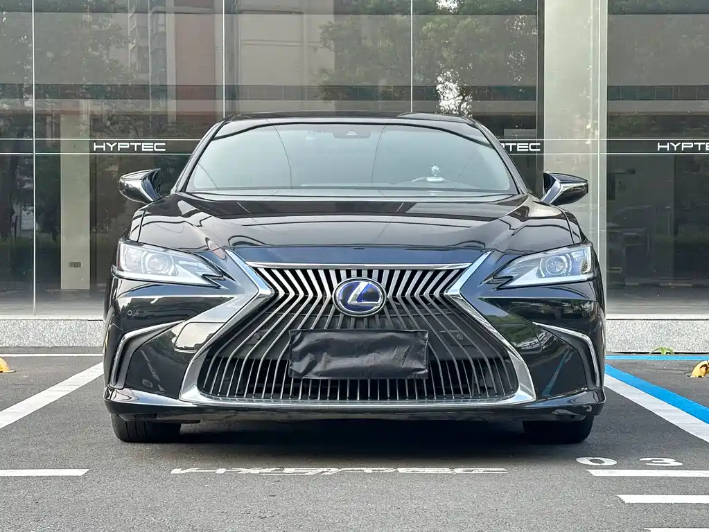 Lexus ES — фото 3