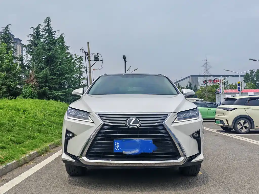 Lexus RX — фото 2