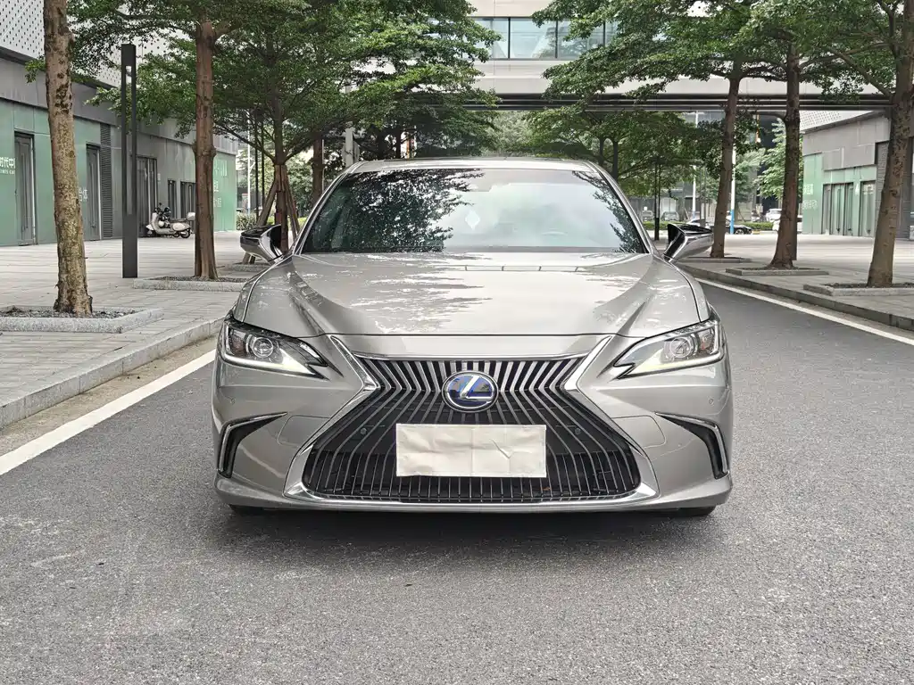 Lexus ES — фото 2