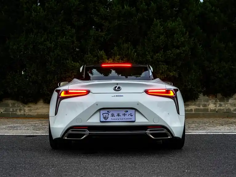 Lexus LC — фото 6