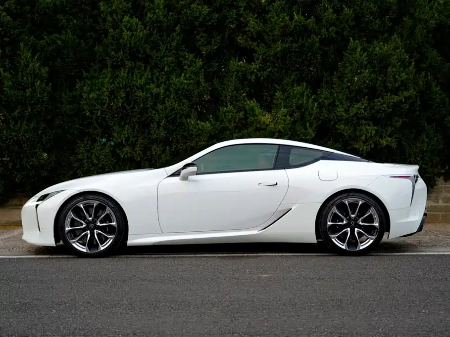 Lexus LC — фото 8