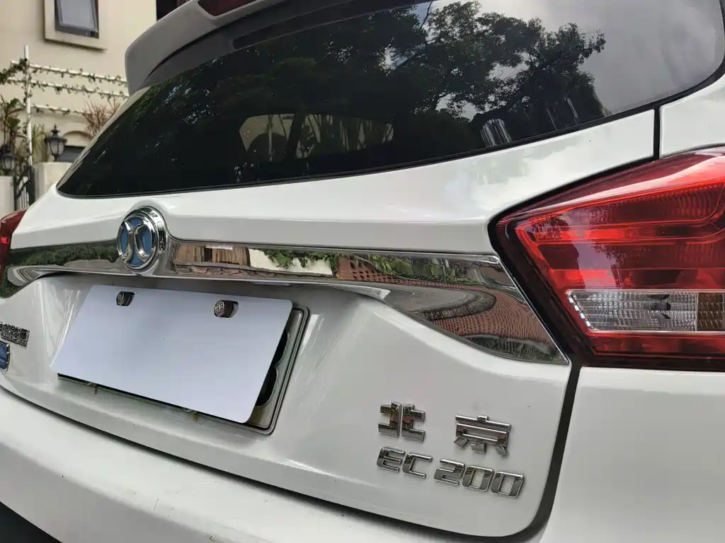 BAIC New Energy EC — фото 6