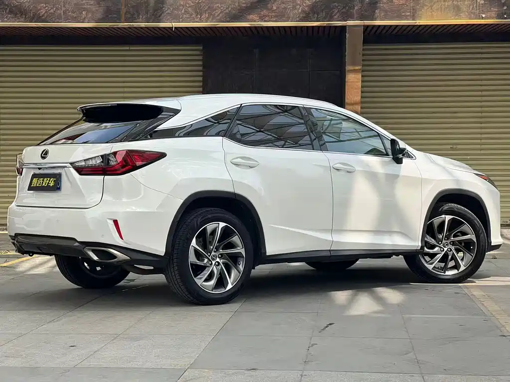 Lexus RX — фото 8