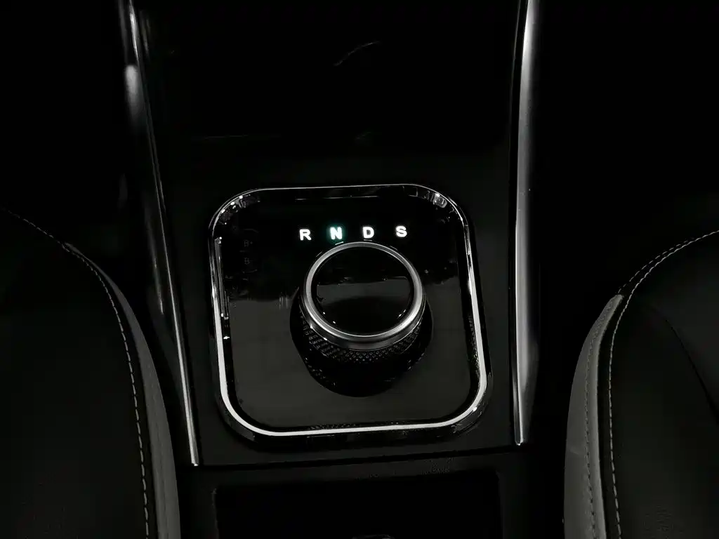 BAIC New Energy EC5 — фото 13