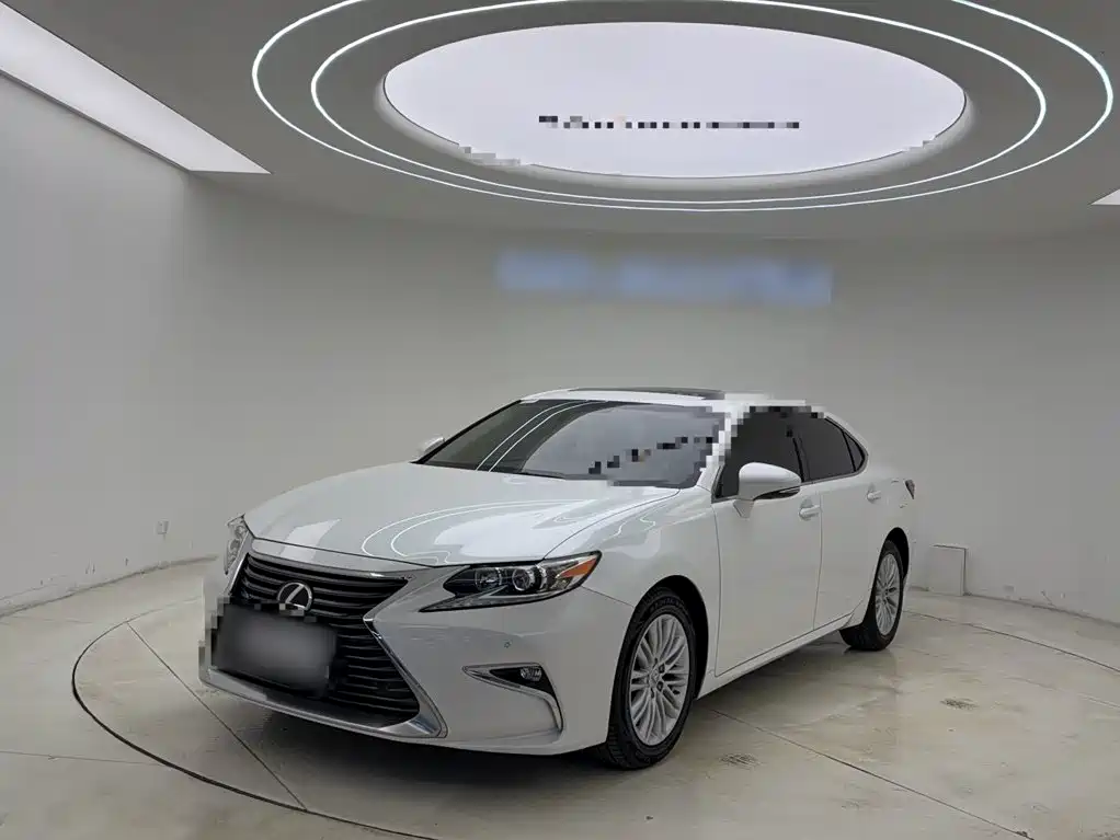 Lexus ES — фото 2