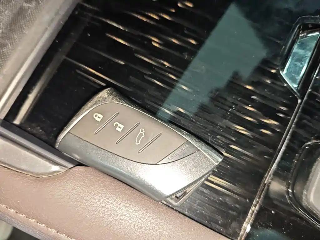 Lexus RX — фото 17