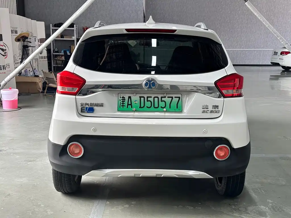 BAIC New Energy EC — фото 6