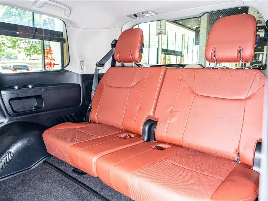 Lexus LX — фото 17