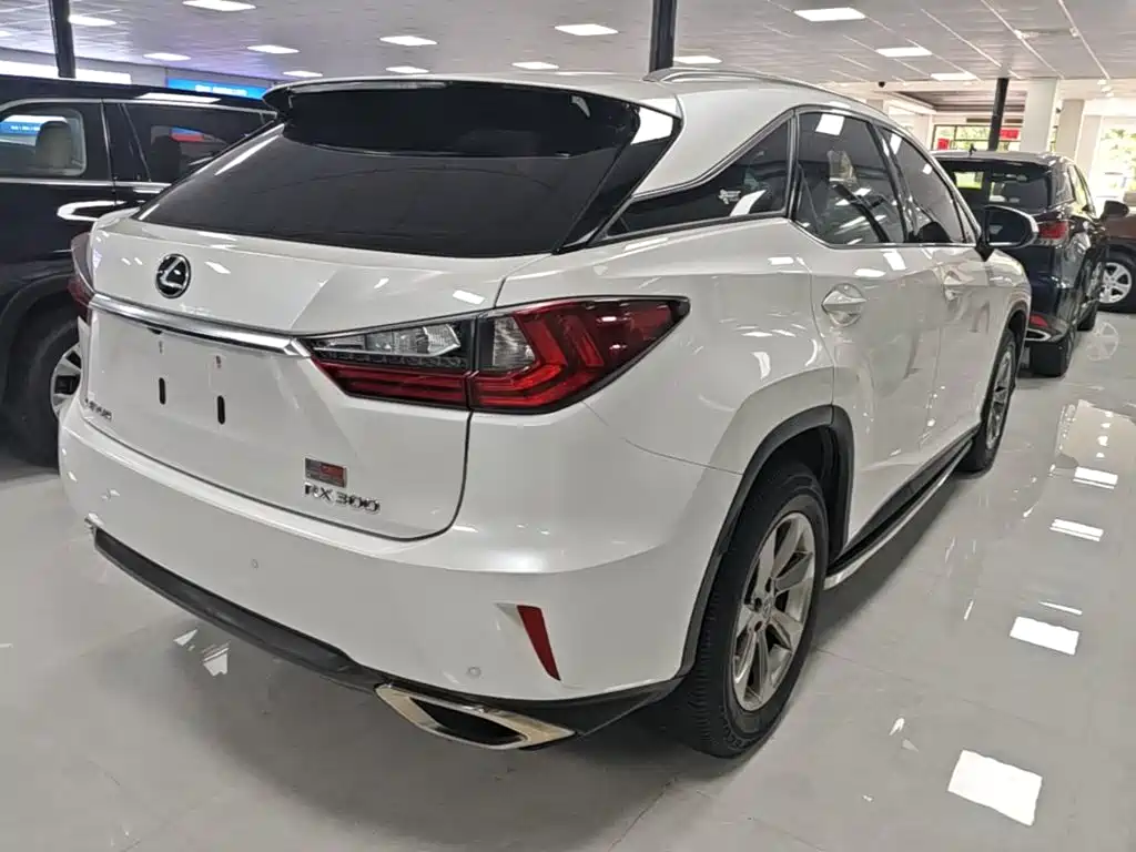Lexus RX — фото 7