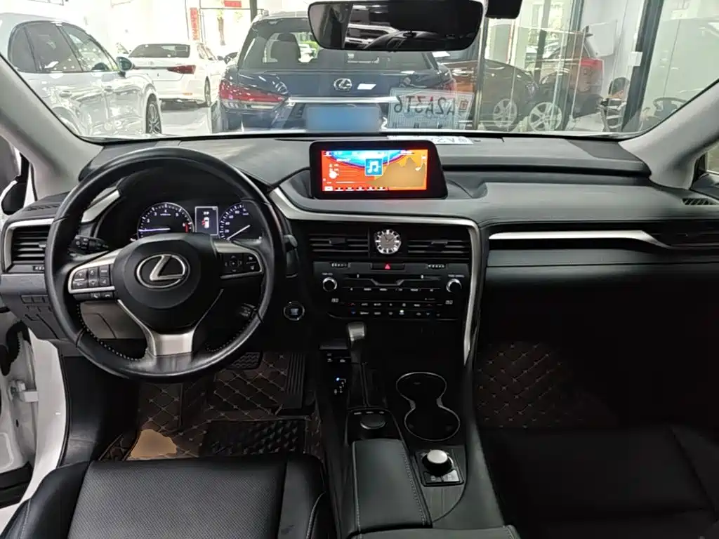 Lexus RX — фото 10