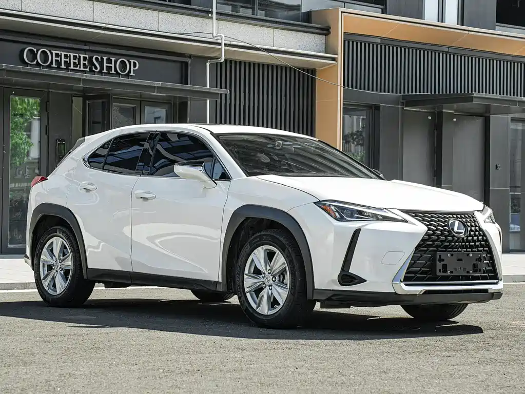 Lexus UX — фото 3