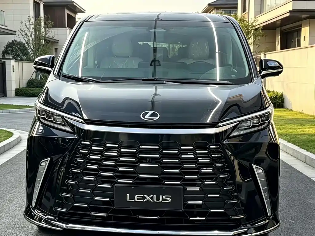 Lexus LM — фото 2