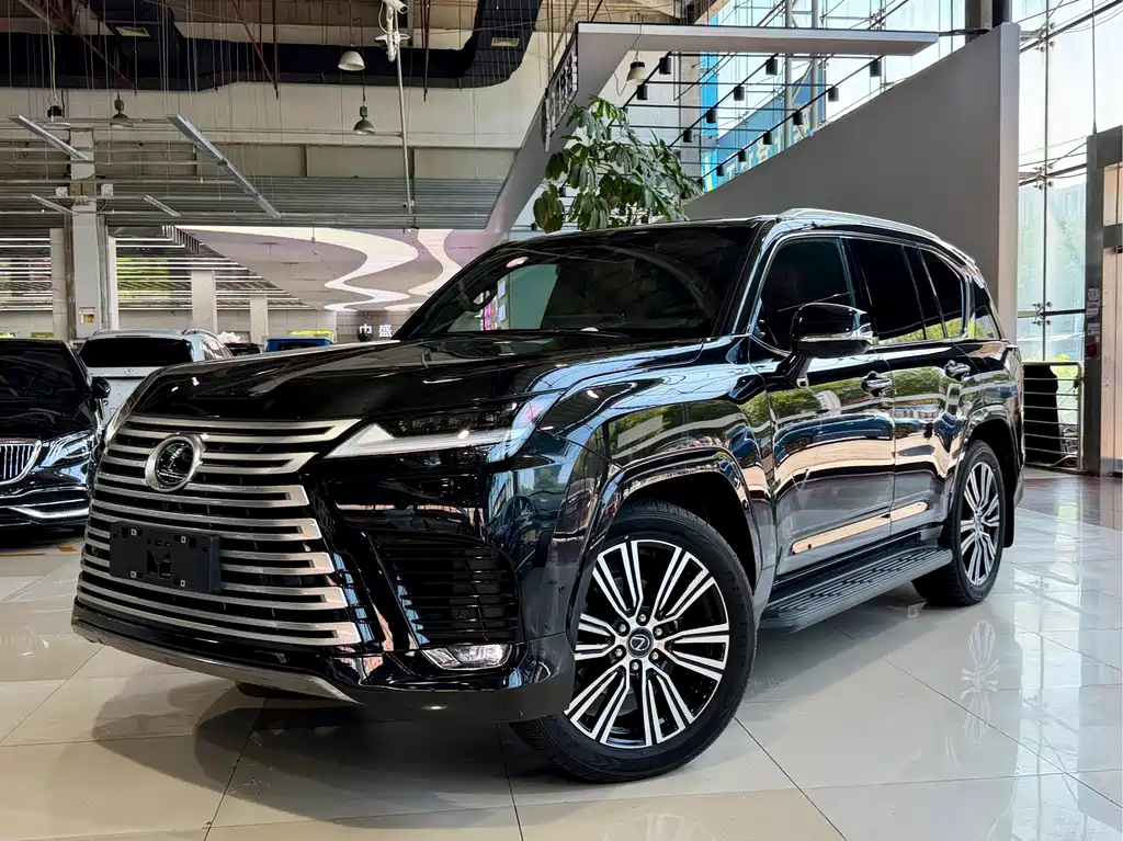 Lexus LX — фото 2