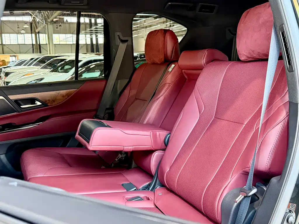 Lexus LX — фото 29