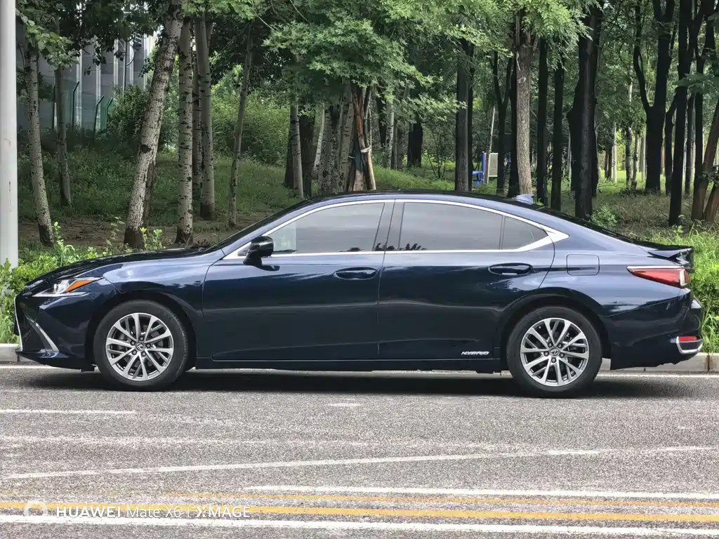 Lexus ES — фото 3