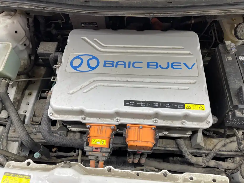 BAIC New Energy EX — фото 29