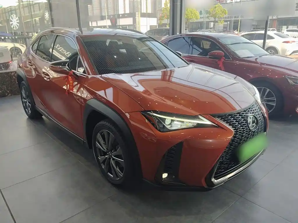 Lexus UX — фото 4