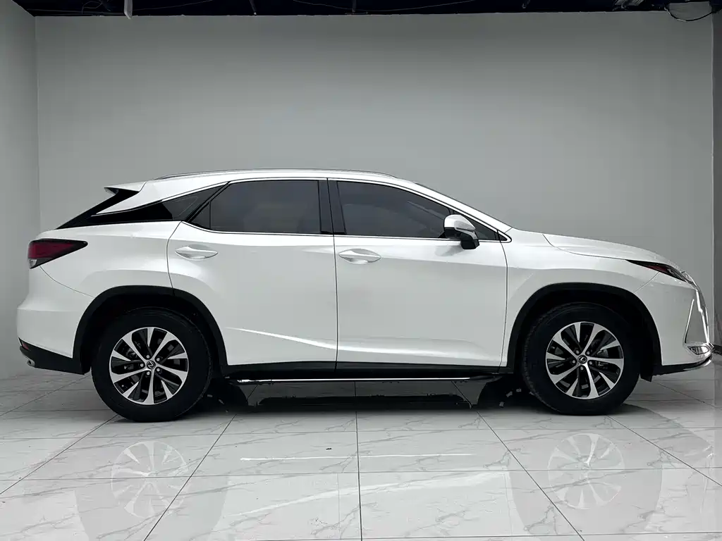 Lexus RX — фото 2