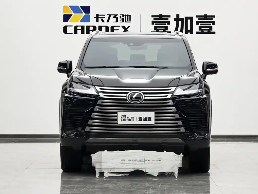 Lexus LX — фото 2