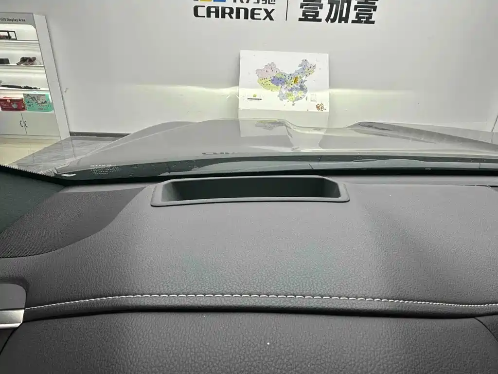 Lexus LX — фото 16