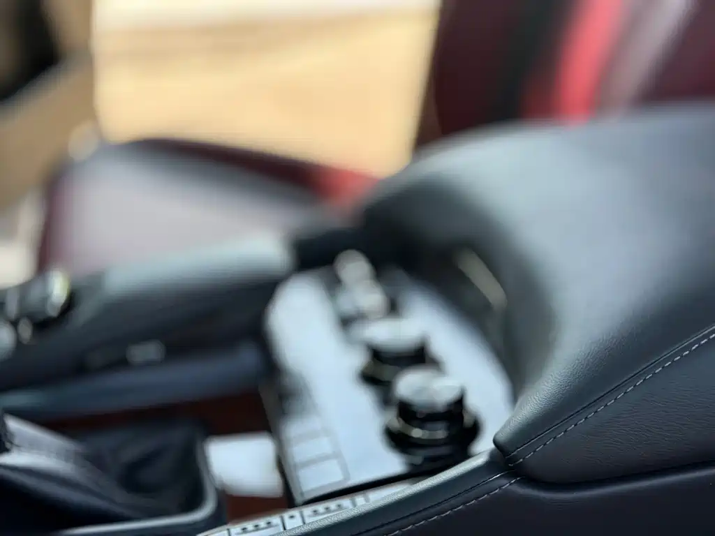 Lexus LX — фото 13
