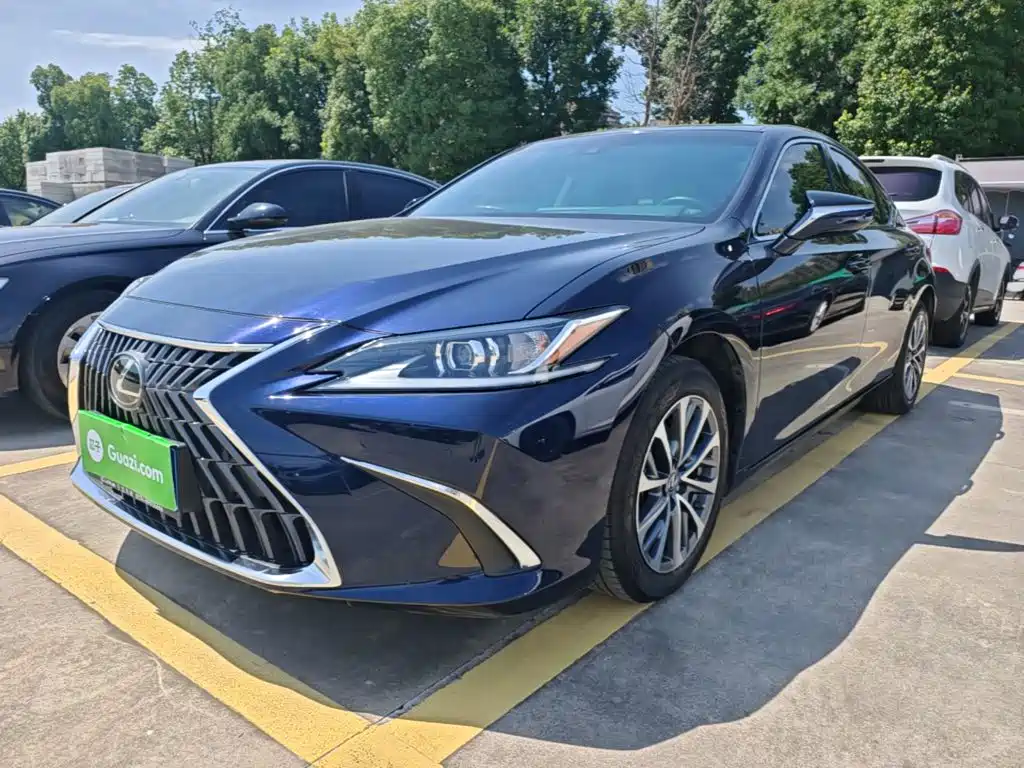 Lexus ES — фото 2