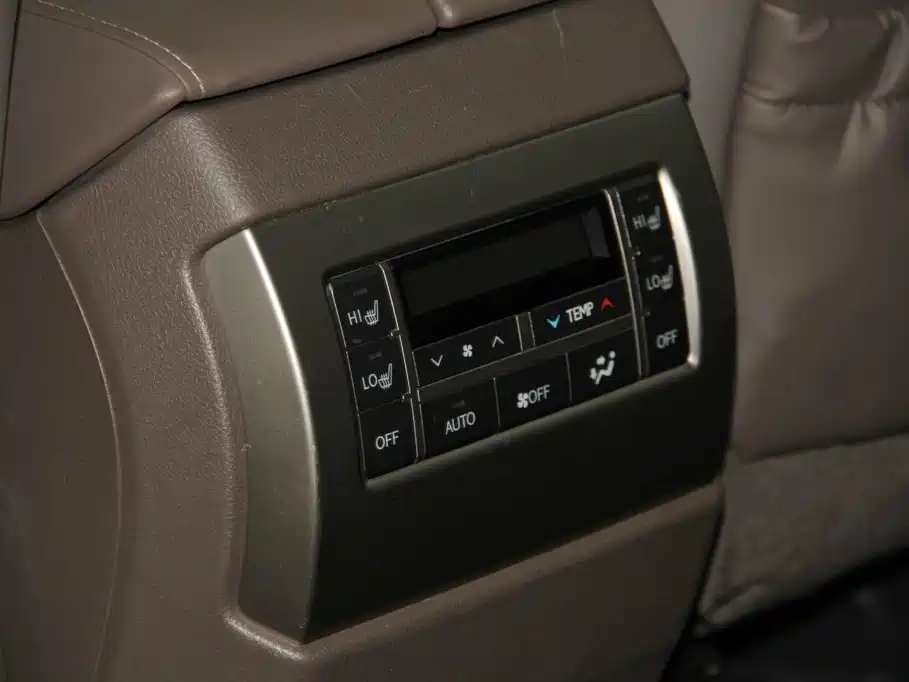 Lexus GX — фото 18