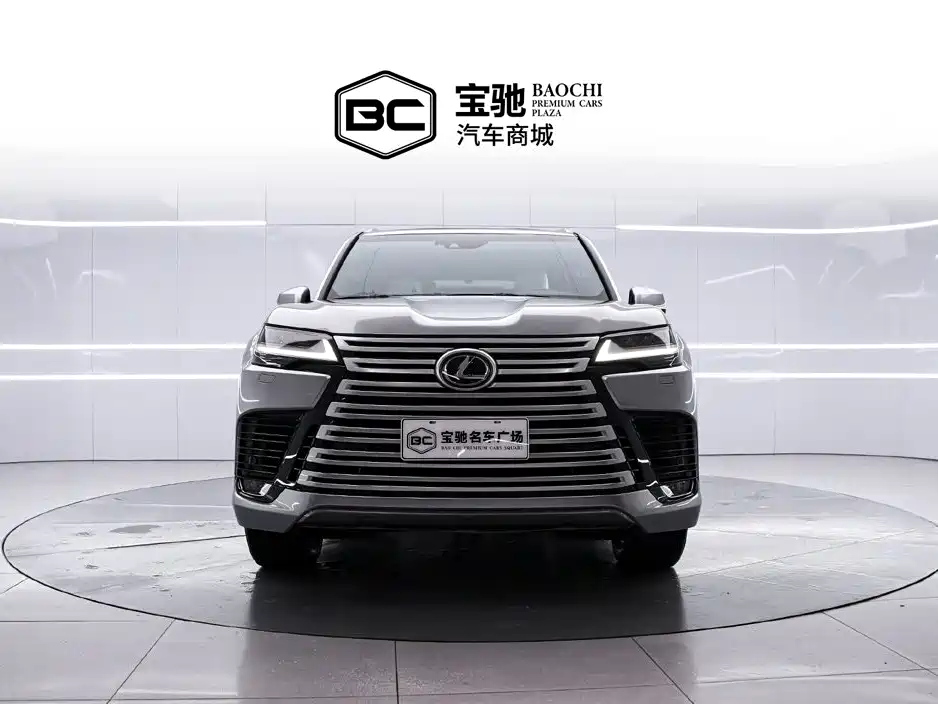 Lexus LX — фото 2