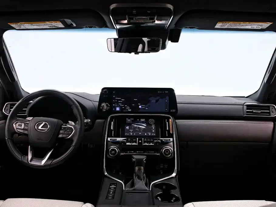Lexus LX — фото 5