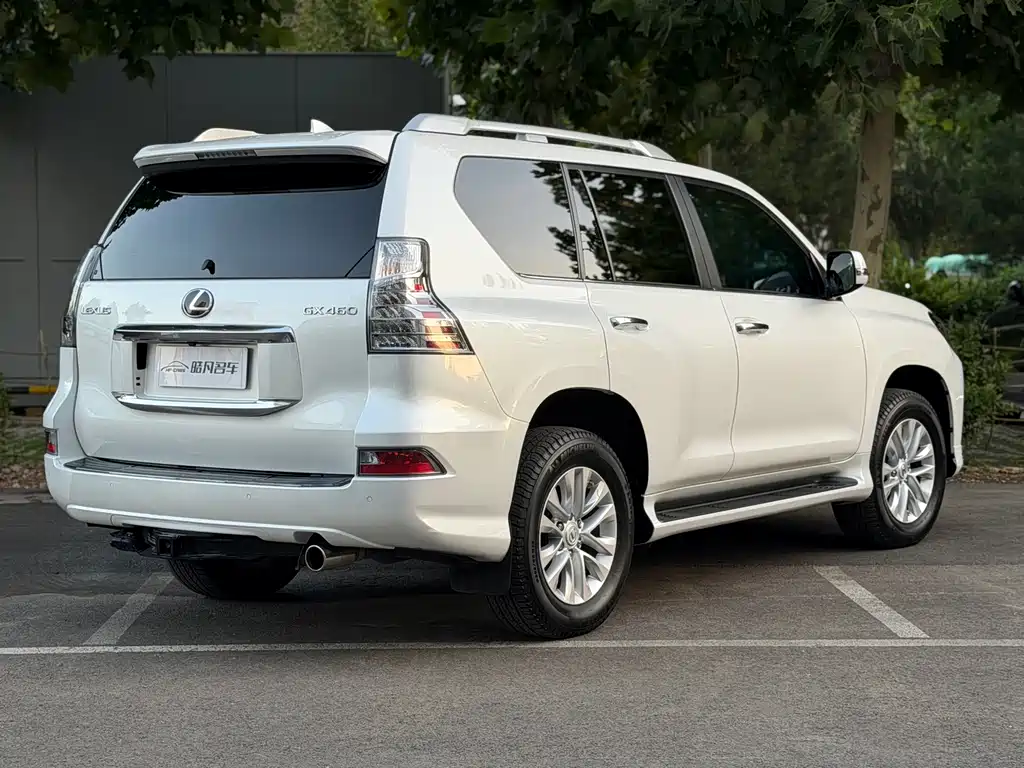 Lexus GX — фото 3