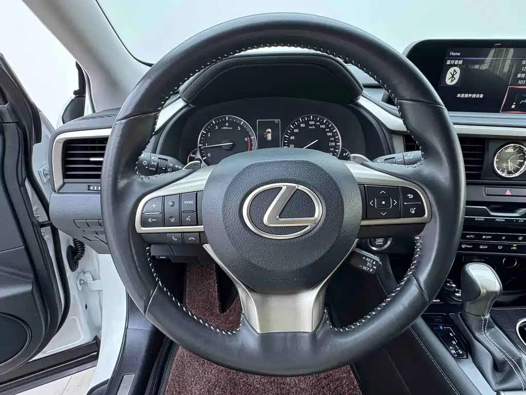 Lexus RX — фото 9