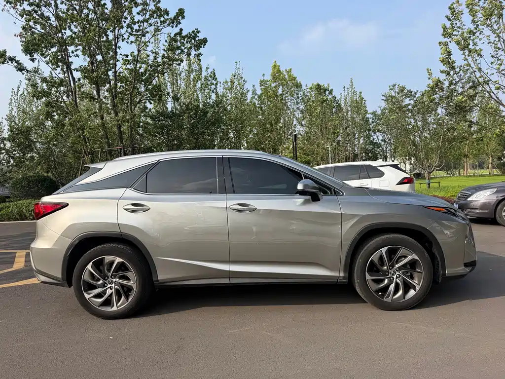 Lexus RX — фото 4