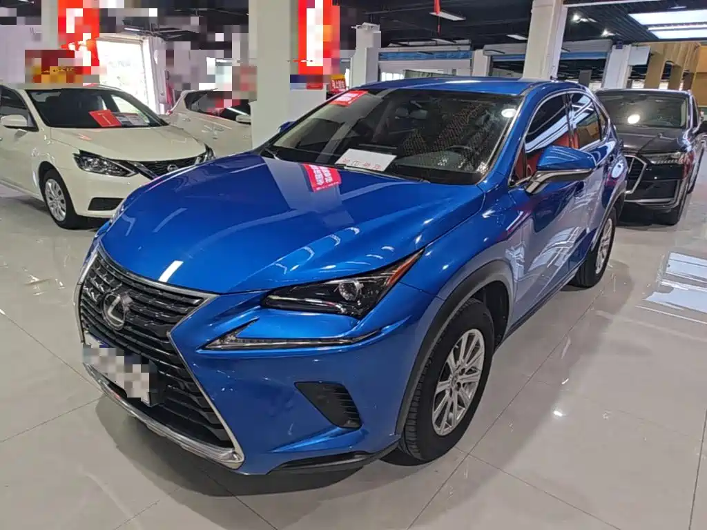 Lexus NX — фото 2