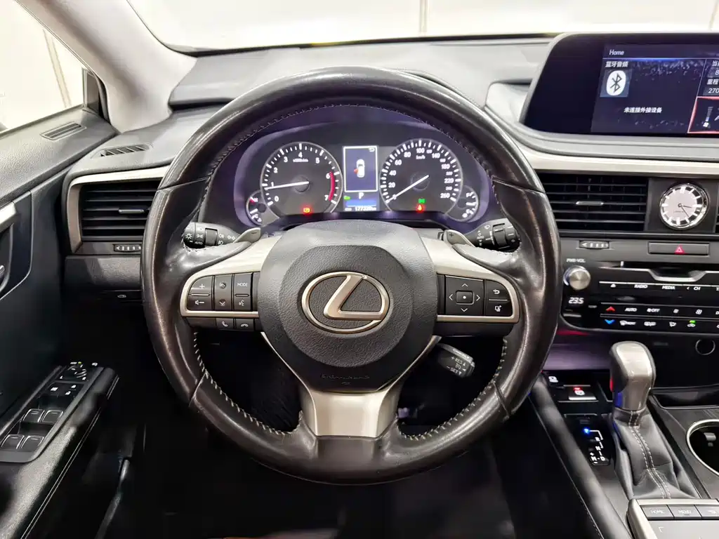 Lexus RX — фото 7