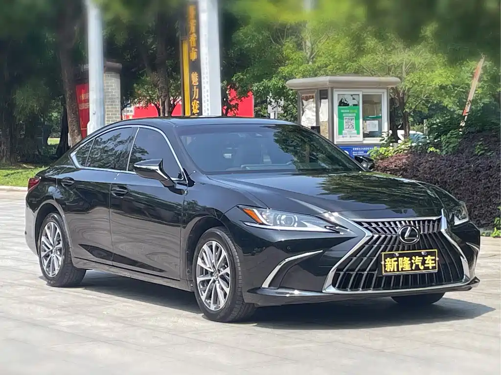 Lexus ES — фото 3