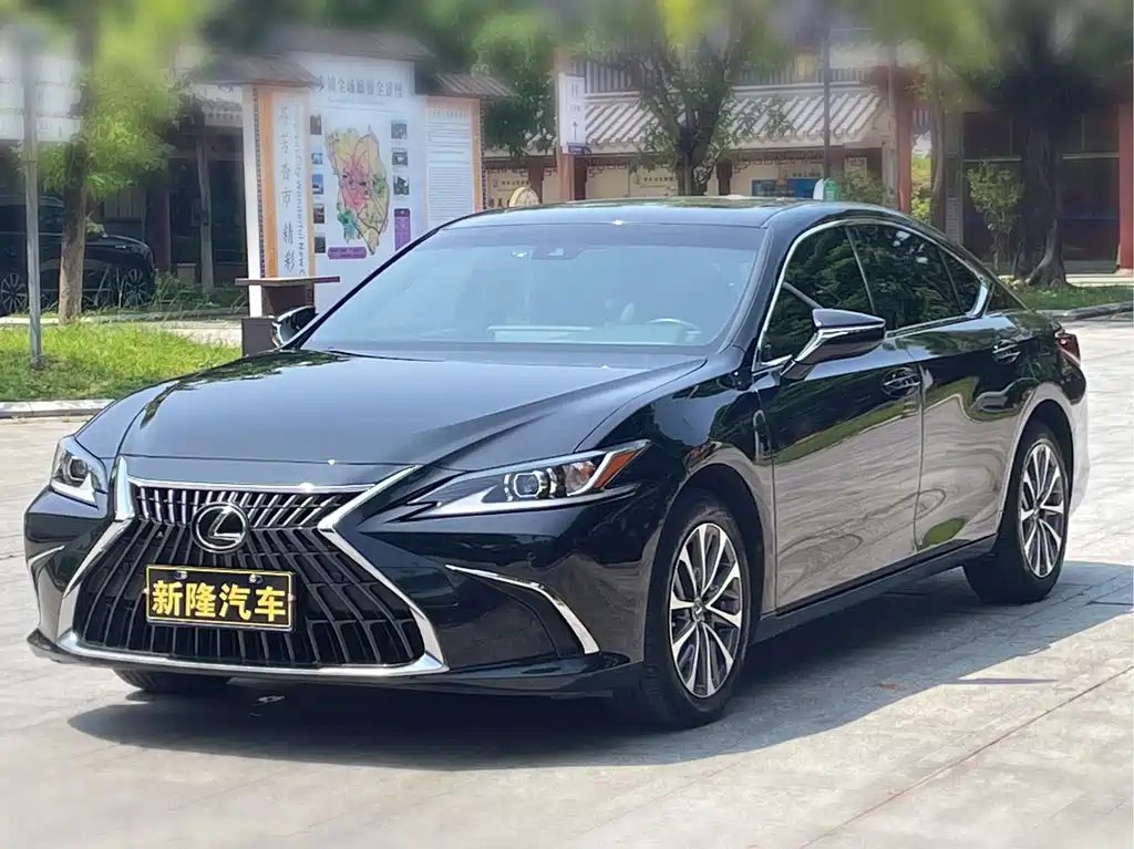 Lexus ES — фото 7