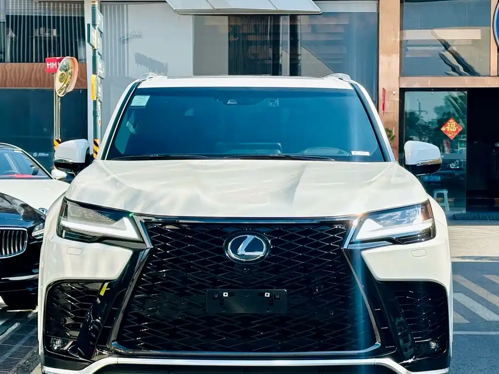 Lexus LX — фото 3