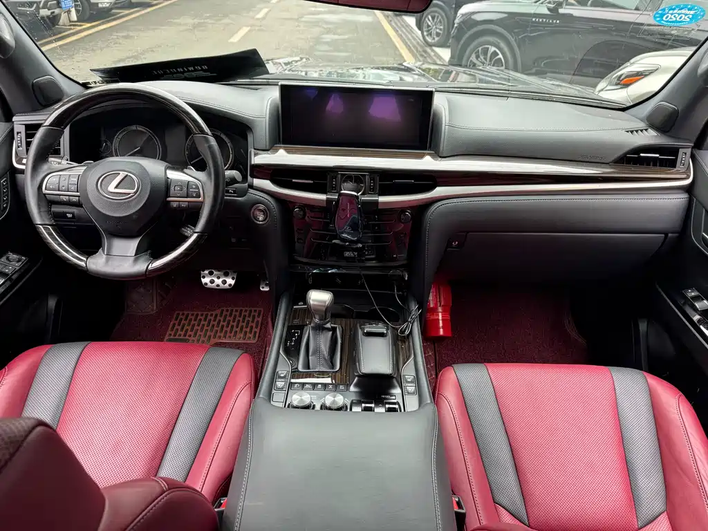 Lexus LX — фото 19
